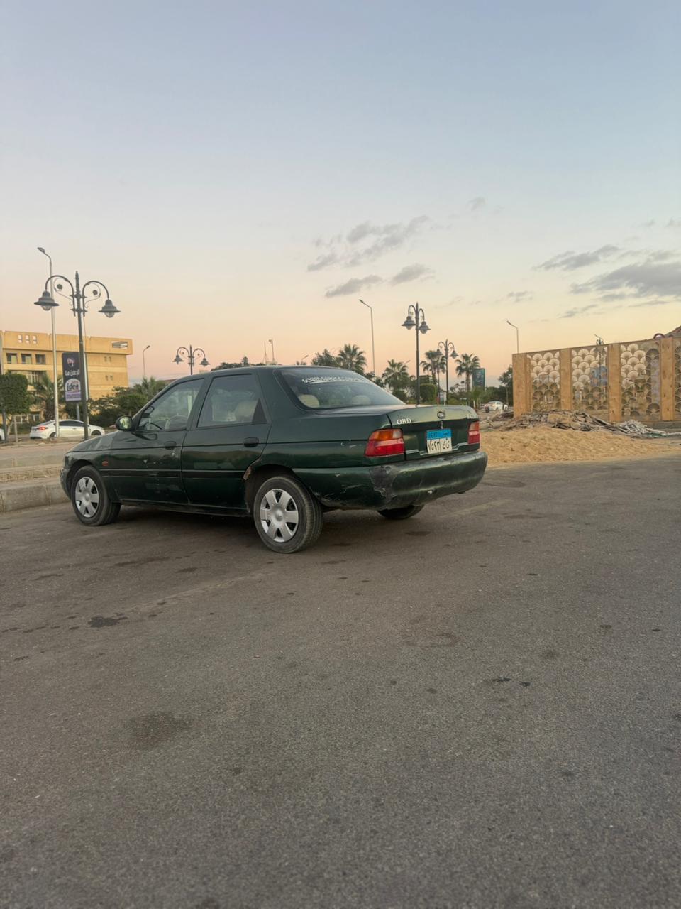 فورد اسكورت 1998