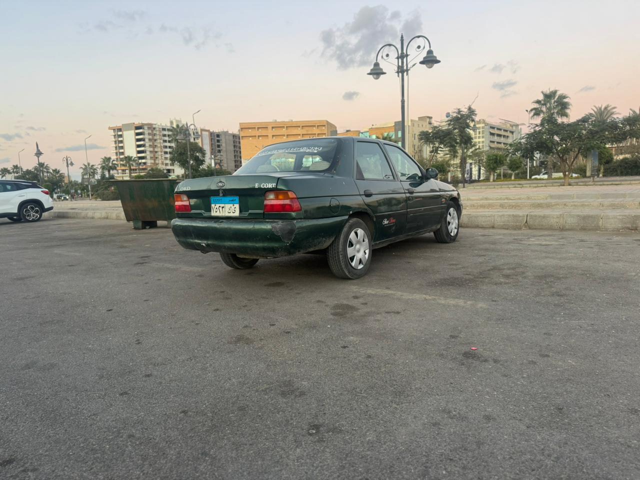 فورد اسكورت 1998