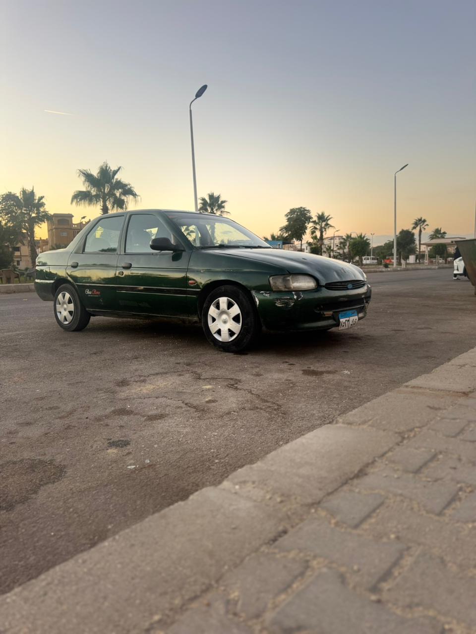 فورد اسكورت 1998