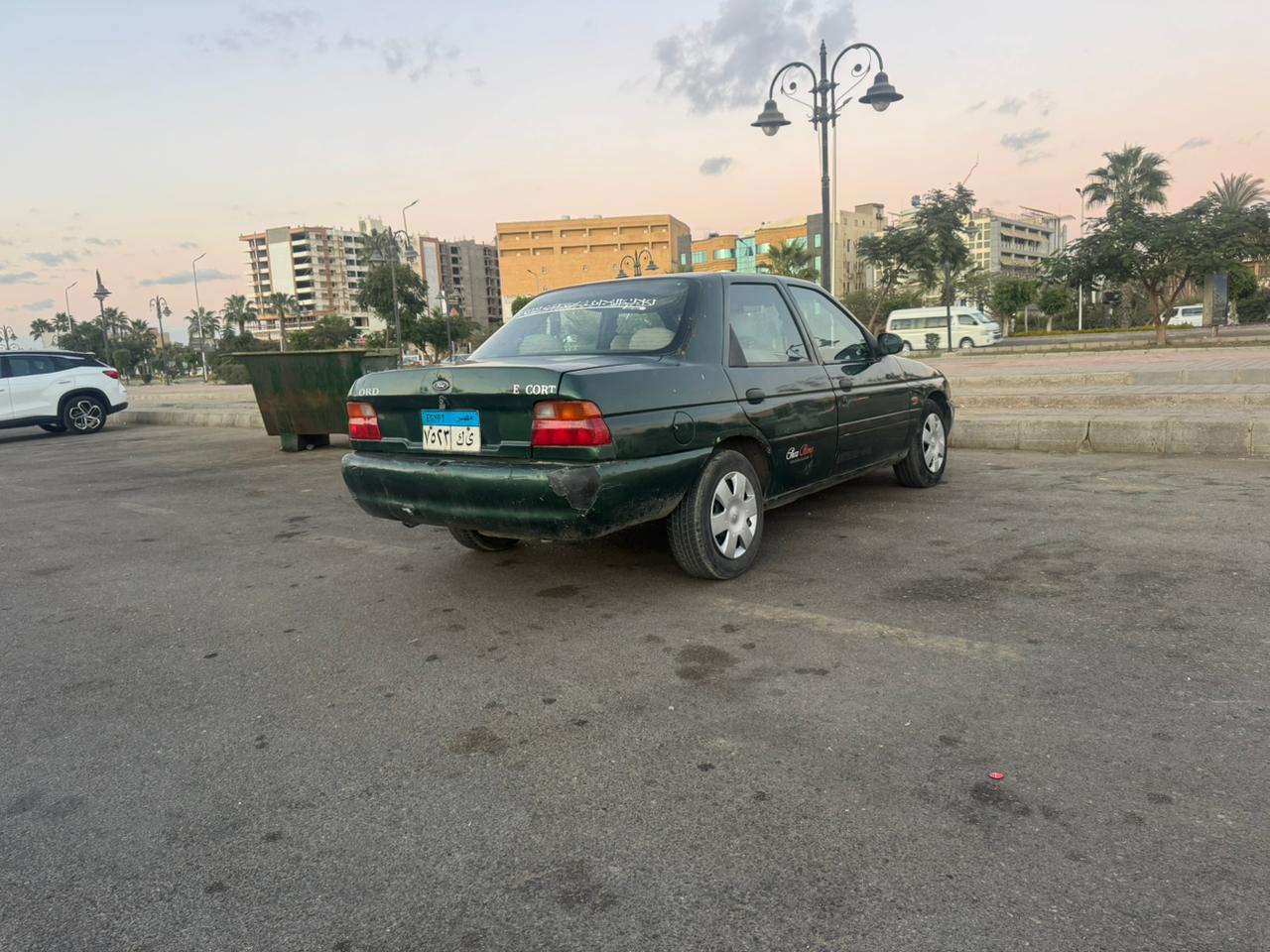 فورد اسكورت 1998