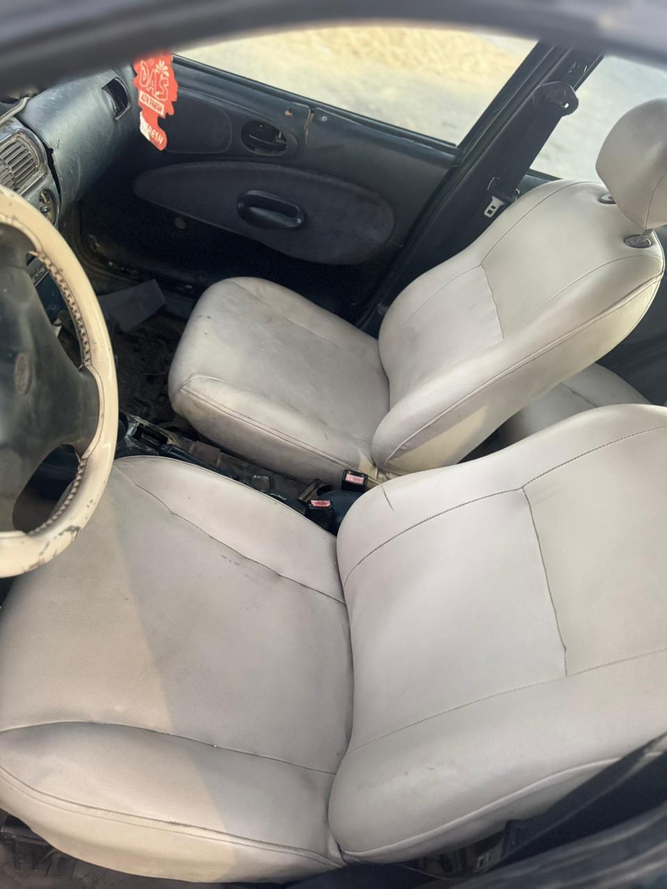 فورد اسكورت 1998